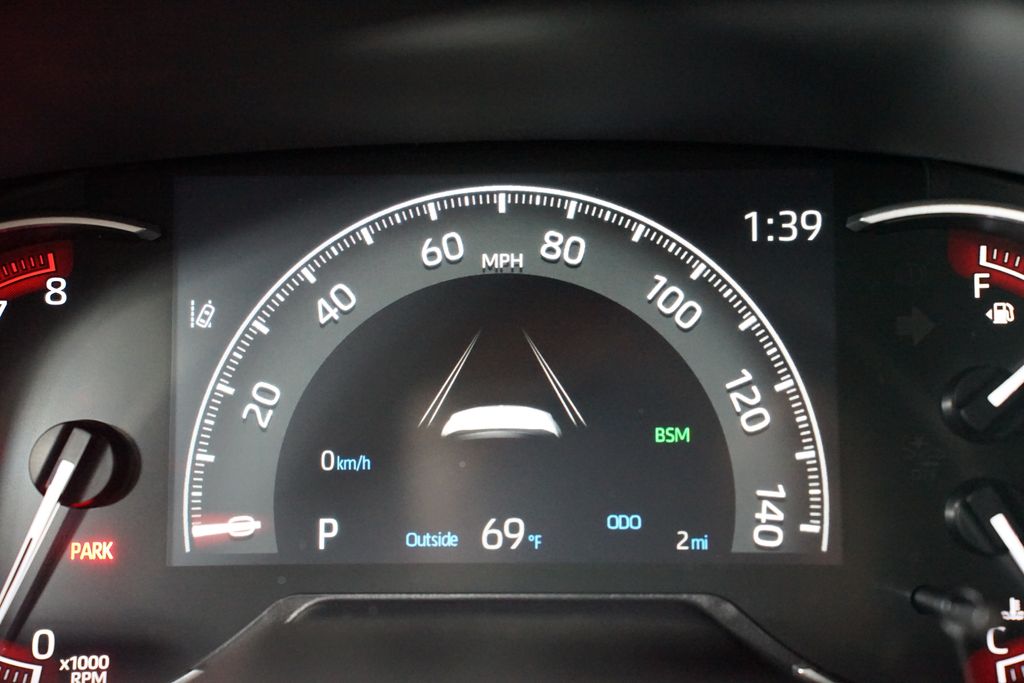 Thumbnail: 2025 Toyota RAV4 - 16