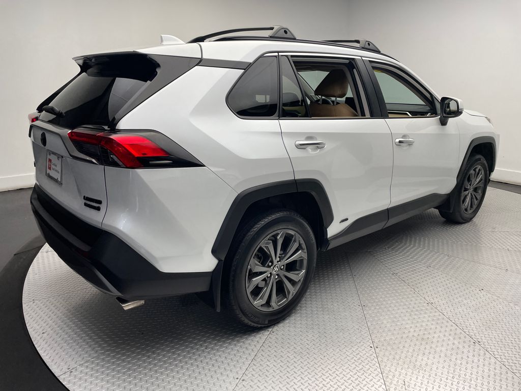 2024 Toyota RAV4 Limited 5