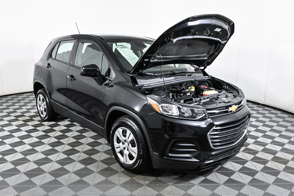 2018 Chevrolet Trax LS 27