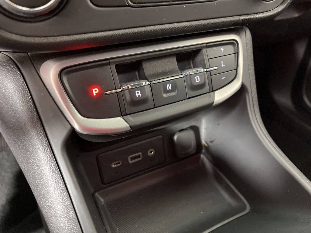 2024 GMC Terrain SLE 32