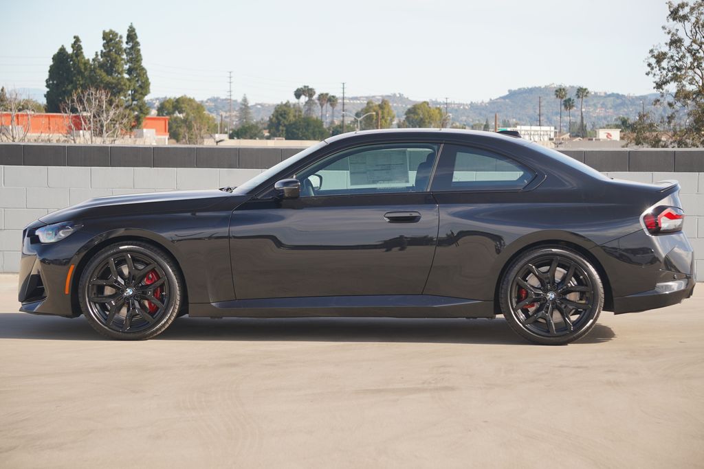 Thumbnail: 2026 BMW 2 Series - 4