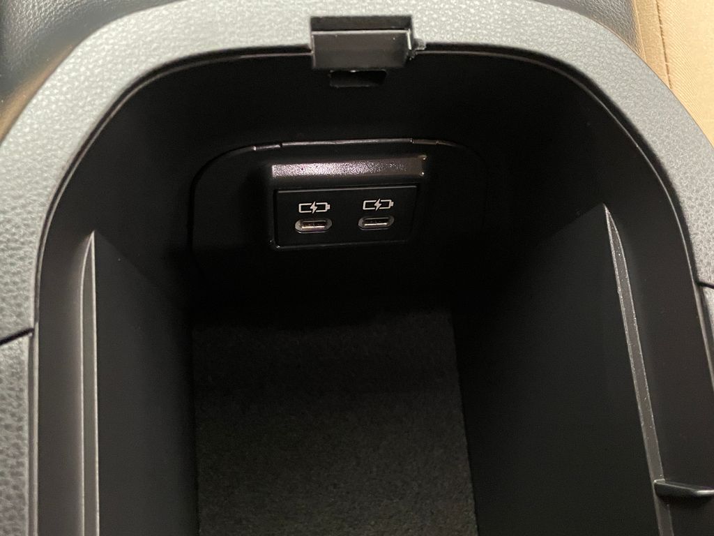 Thumbnail: 2023 Toyota RAV4 - 22