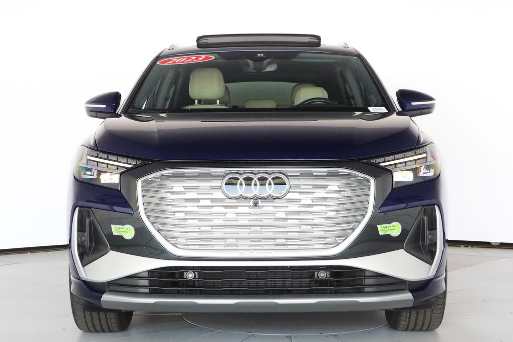 Thumbnail: 2023 Audi Q4 e-tron - 3
