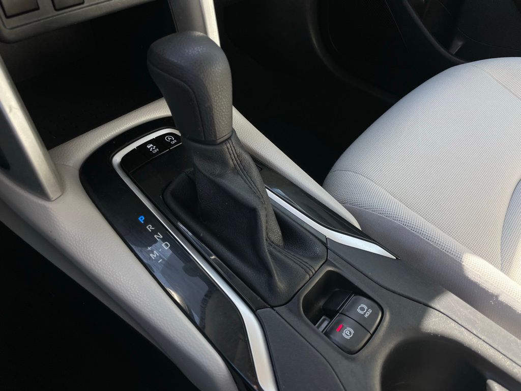 2022 Toyota Corolla Cross L 20