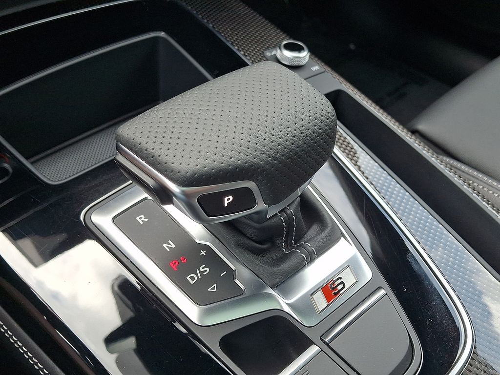 Thumbnail: 2024 Audi SQ5 - 15
