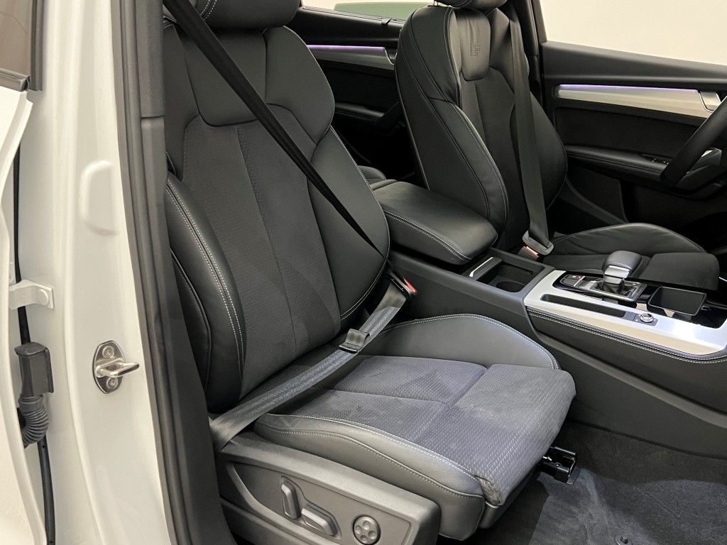 Thumbnail: 2023 Audi Q5 - 11