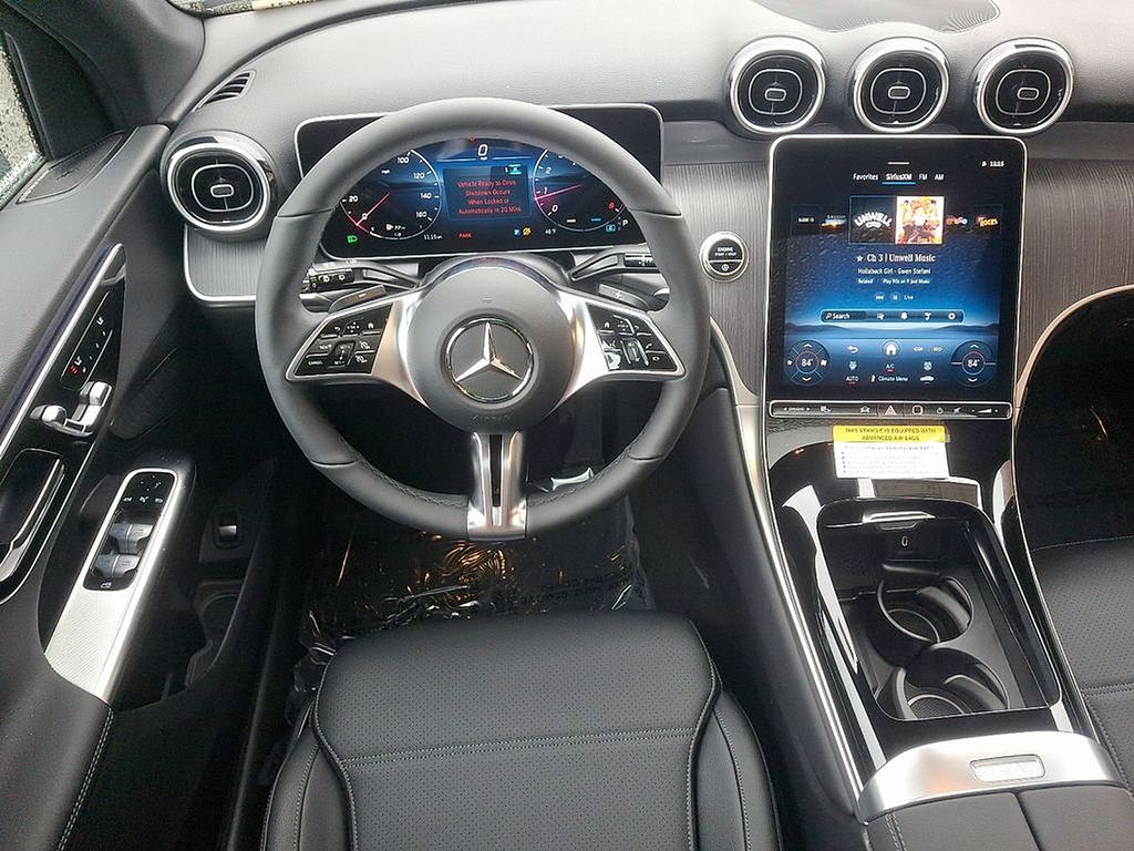 Thumbnail: 2025 Mercedes-Benz GLC - 8