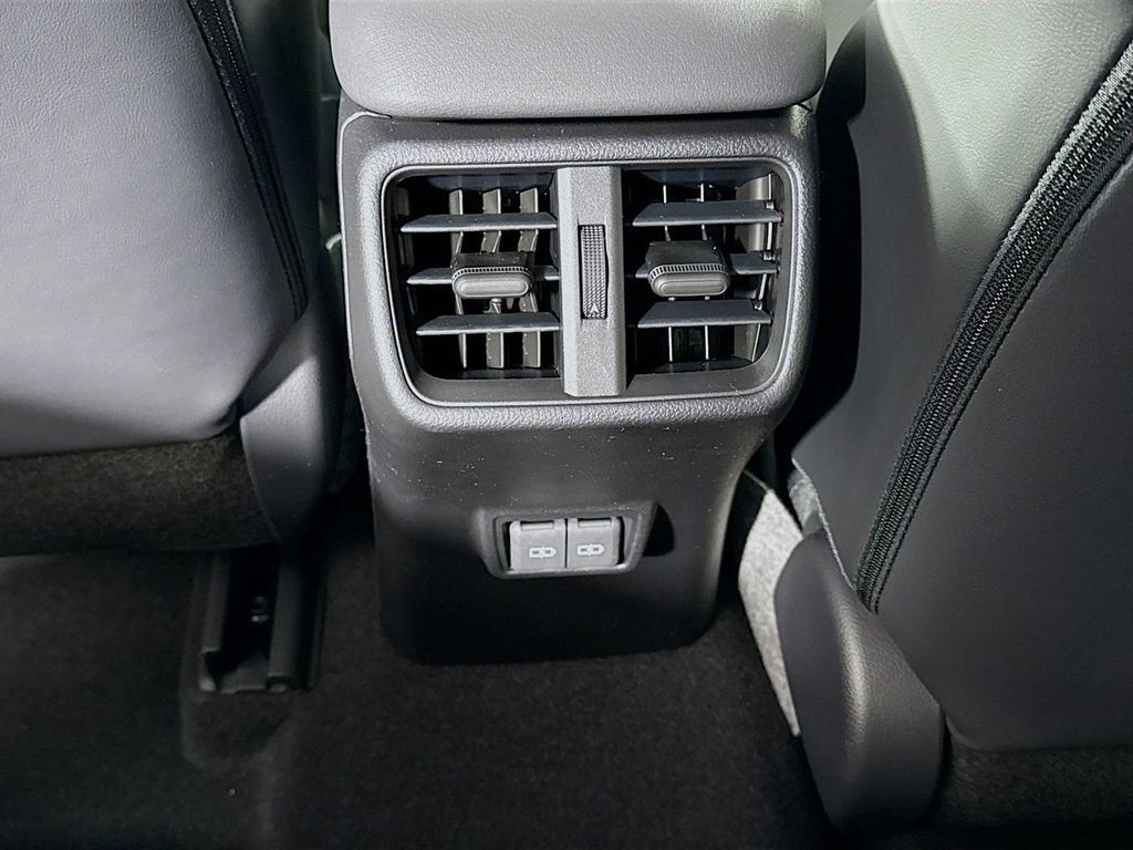 Thumbnail: 2025 Lexus UX - 18