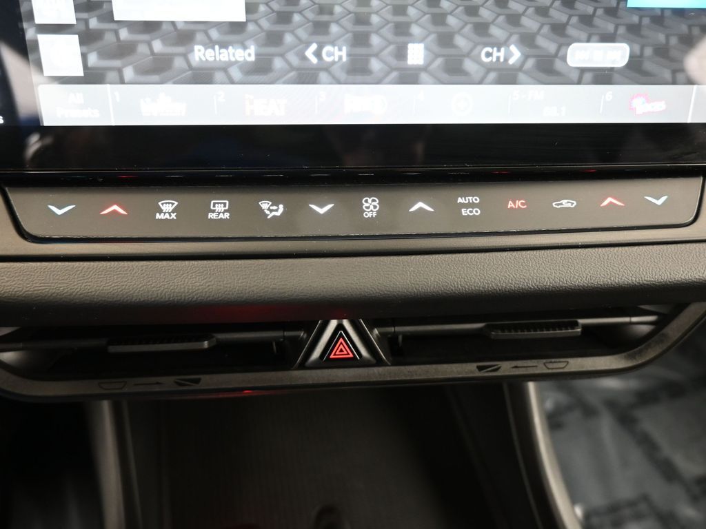 Used 2025 Header Orange Clearcoat Dodge R/T image 30