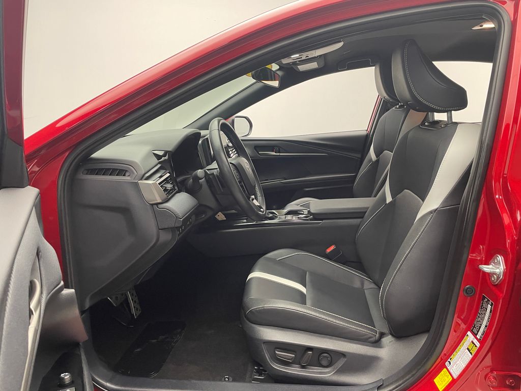 Thumbnail: 2025 Toyota Camry - 12