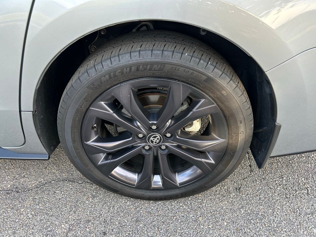 Thumbnail: 2024 Toyota Sienna - 9