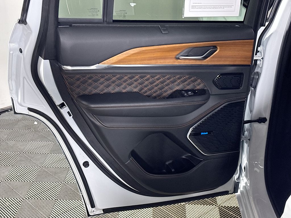 2022 Jeep Grand Cherokee Summit Reserve 4xe