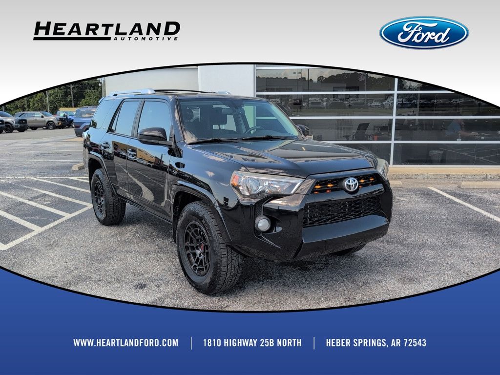 2015 Toyota 4Runner Negro (Attitude Black Metallic) SUV/Crossover 4X2 5 velocidades Automática marcha alta