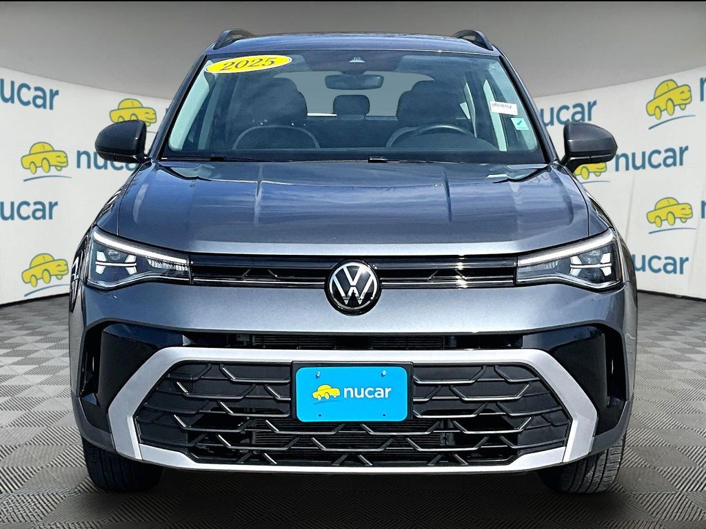 2025 Volkswagen Taos — photo 2