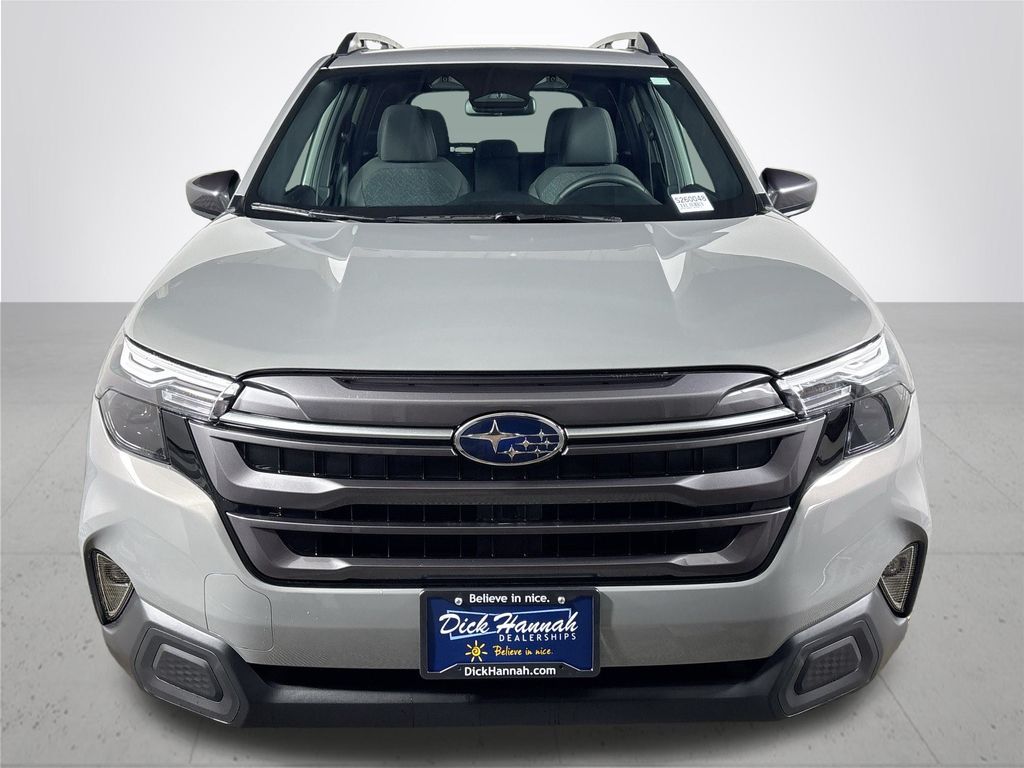 2026 Subaru Forester Premium photo 2