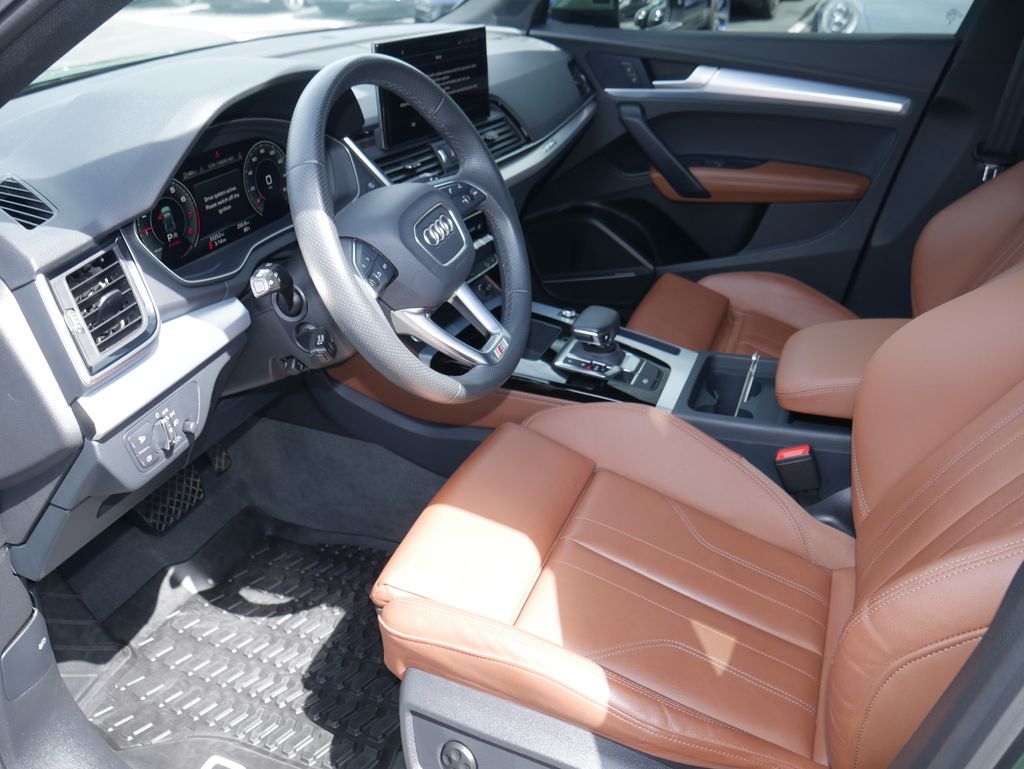 Thumbnail: 2024 Audi Q5 - 9