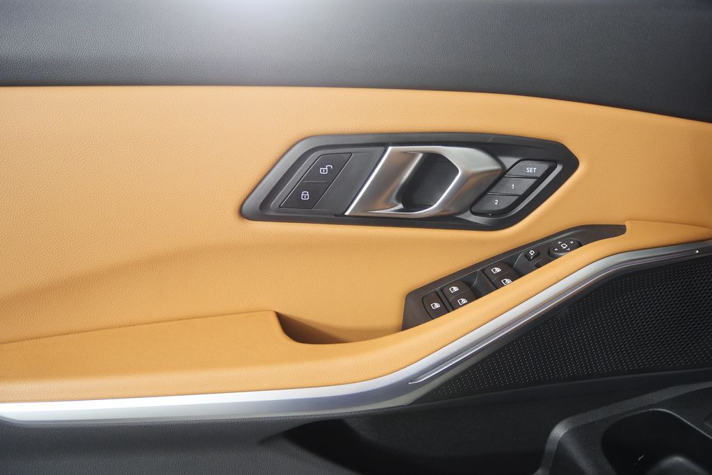 Thumbnail: 2024 BMW 3 Series - 9