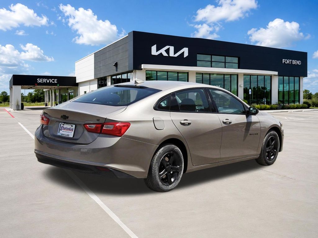 2023 Chevrolet Malibu LT - 4