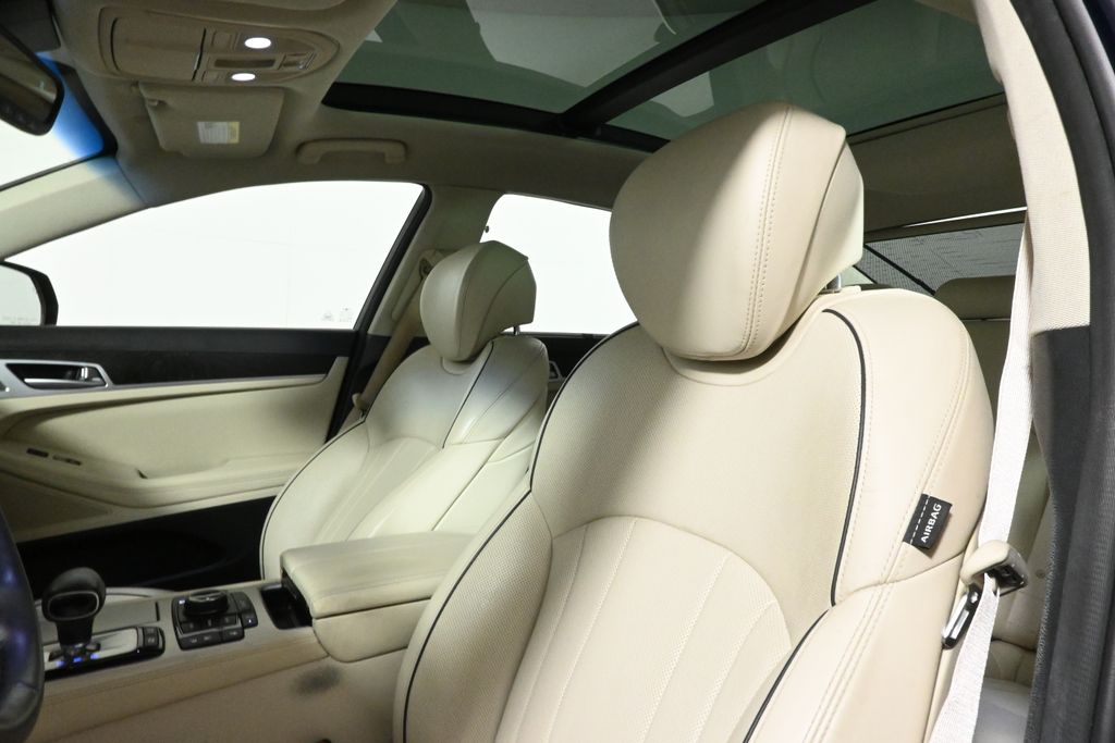 Thumbnail: 2019 Genesis G80 - 16