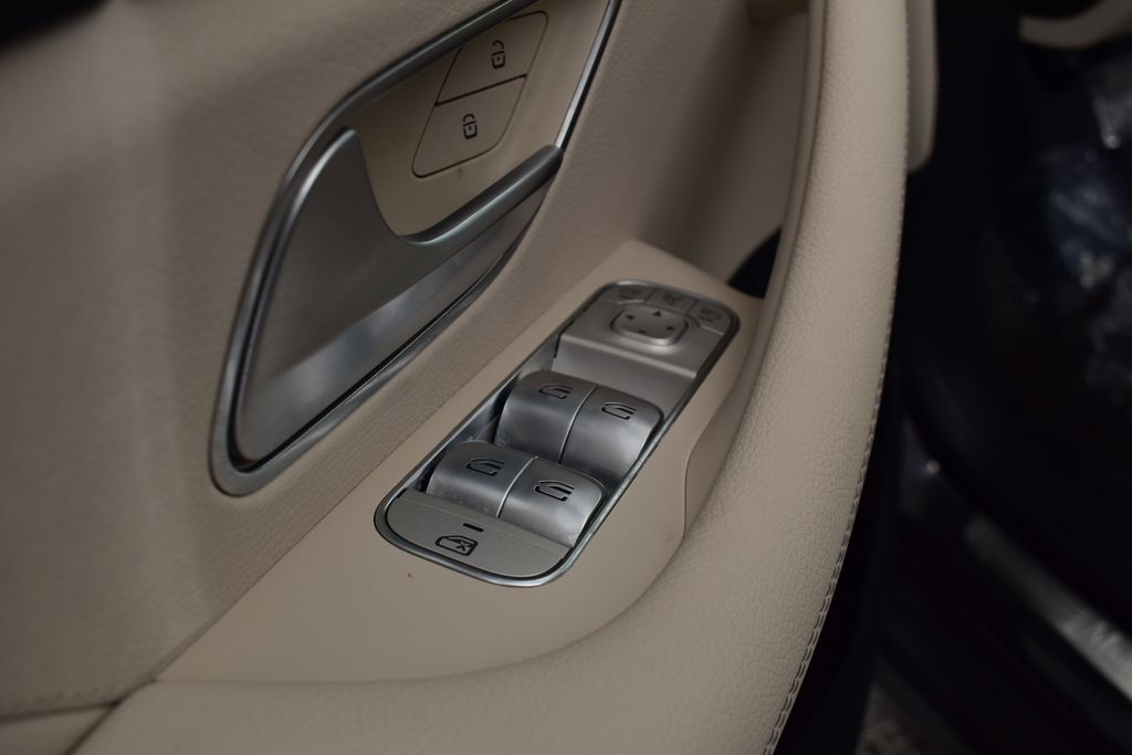 Thumbnail: 2024 Mercedes-Benz GLE - 12