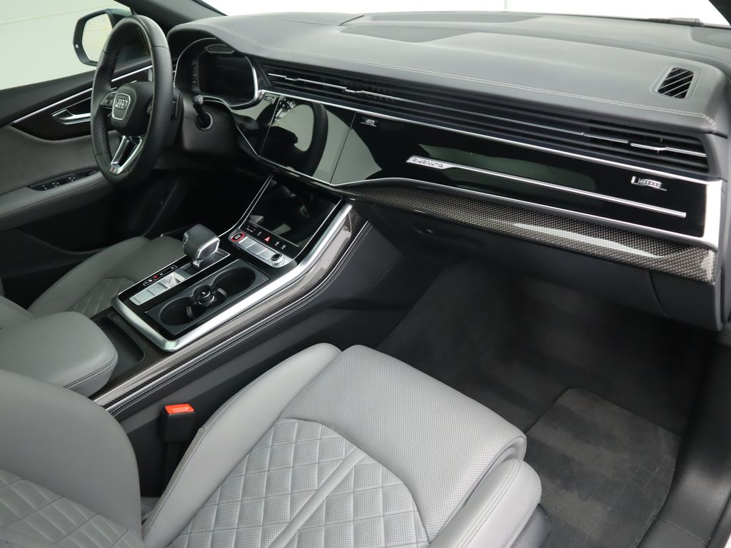 Thumbnail: 2022 Audi SQ8 - 18