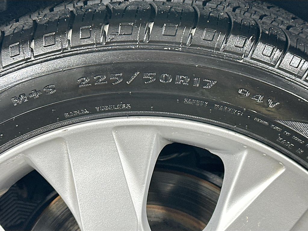 Used 2010 Green Honda EX-L image 31