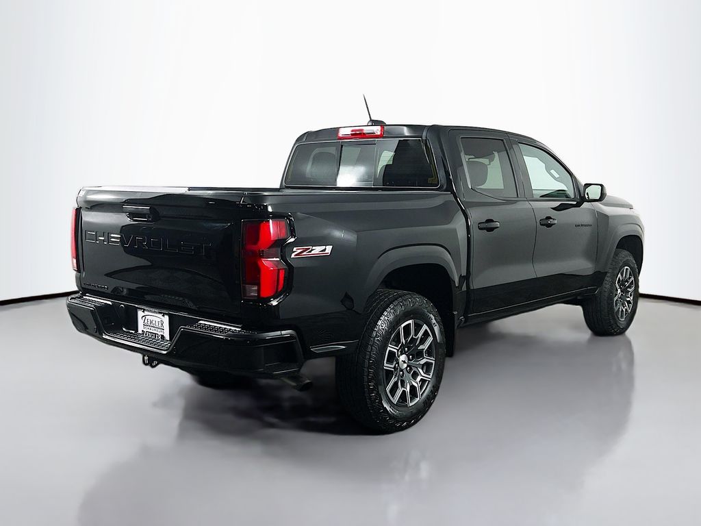 View vehicle photo 5