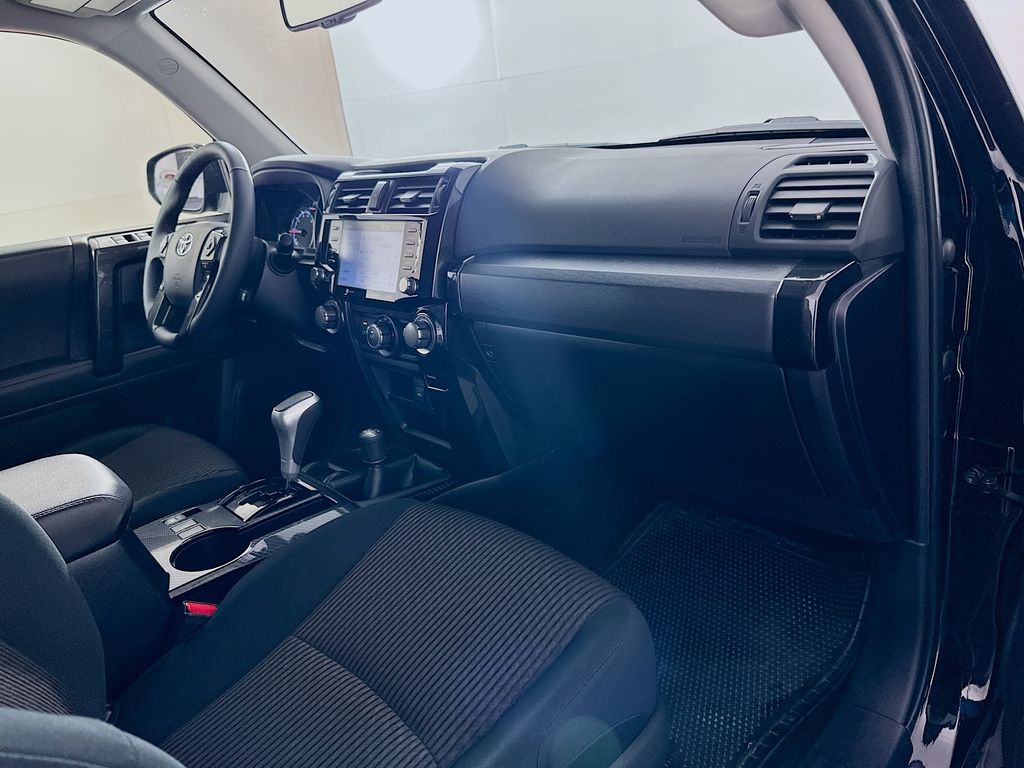 Thumbnail: 2024 Toyota 4Runner - 28