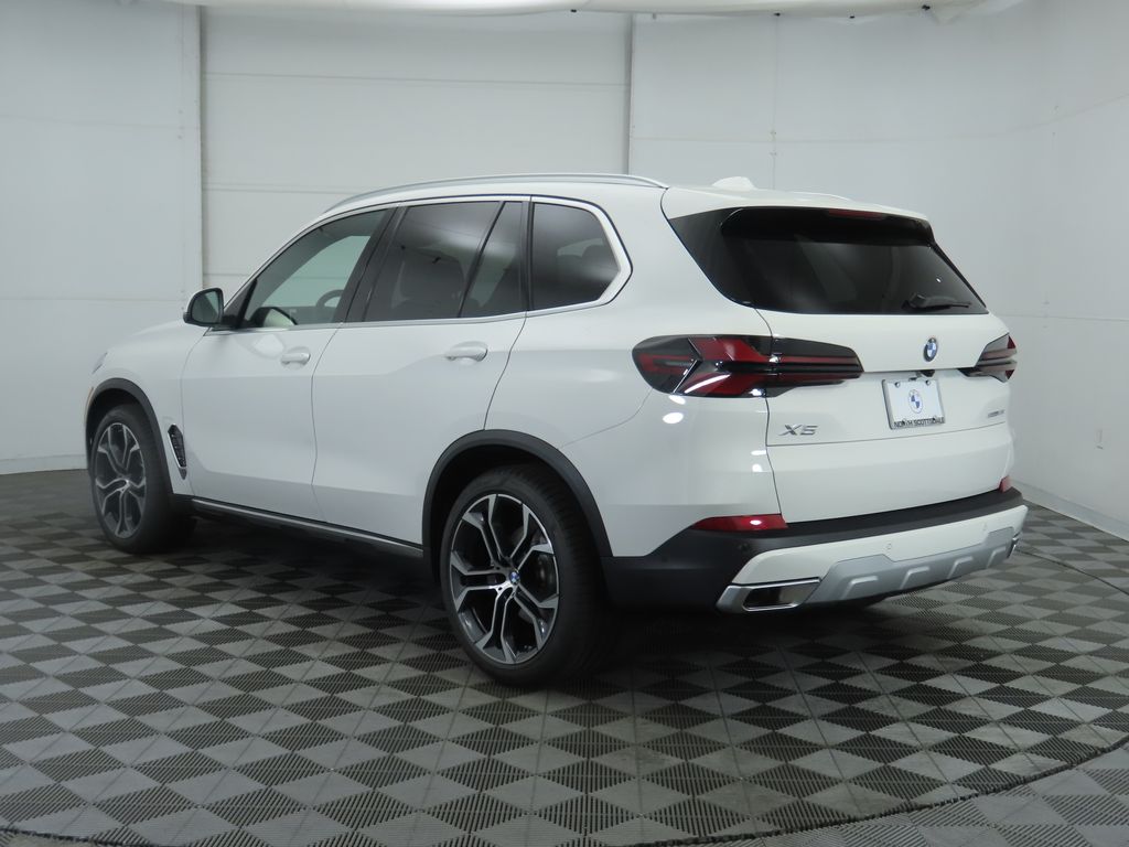 Thumbnail: 2026 BMW X5 - 8