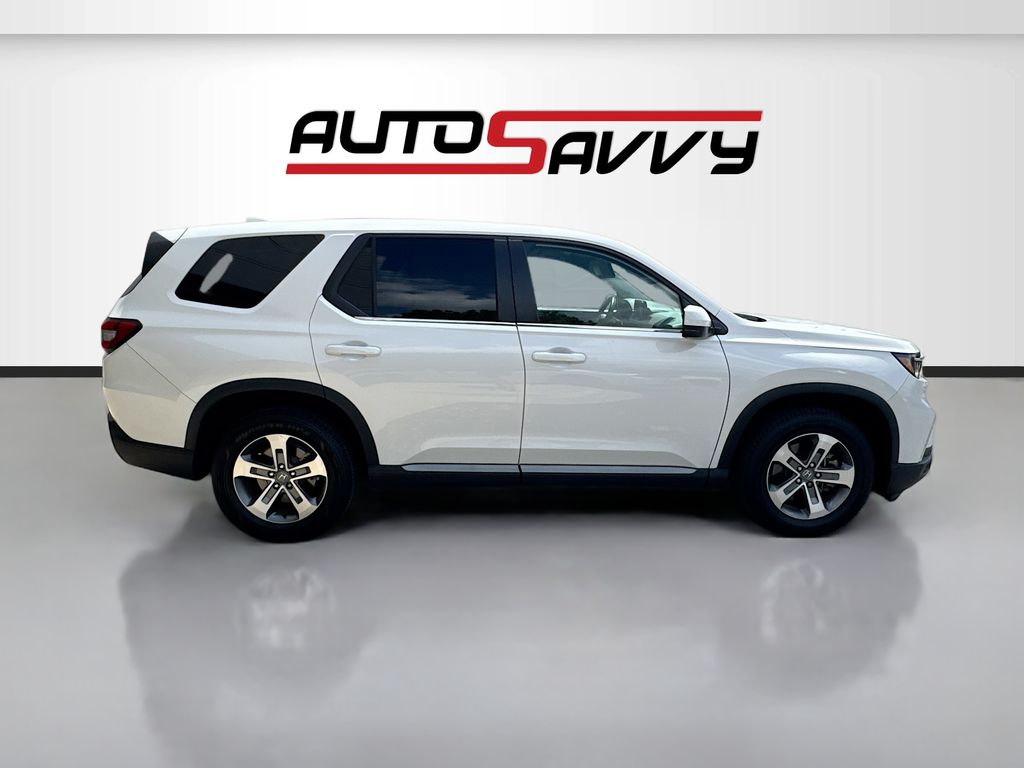 Used 2024 White Honda EX-L image 8