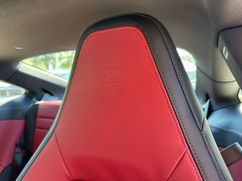 Thumbnail: 2025 Porsche 911 - 25