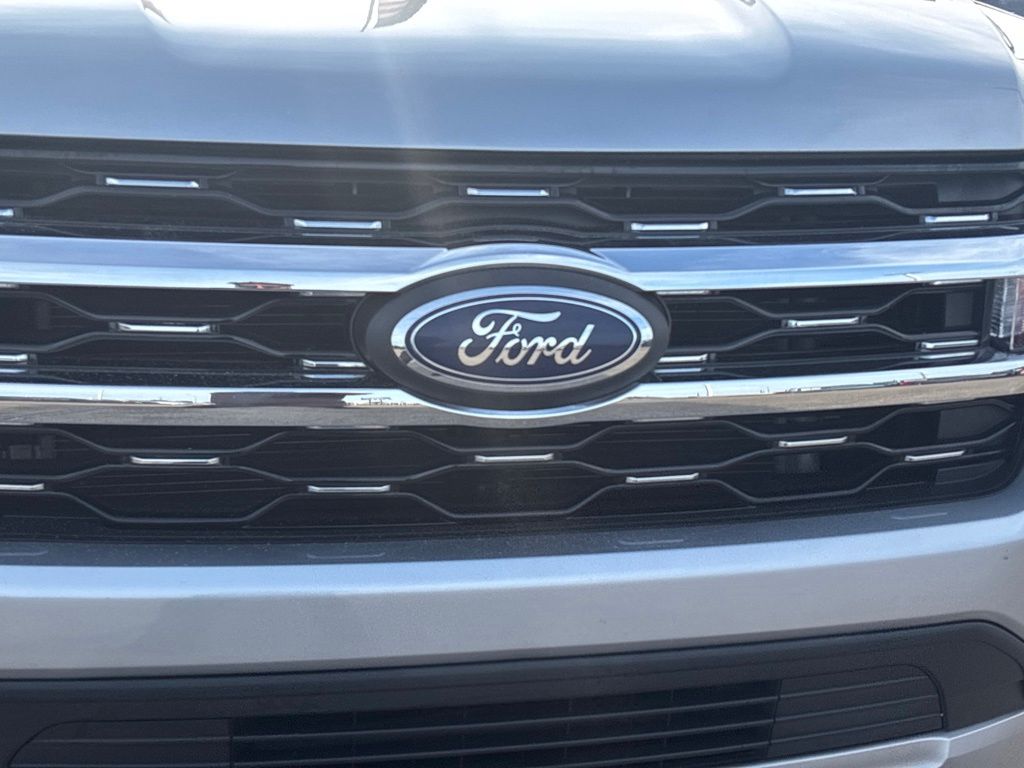 2024 Ford Expedition Limited Silver at Texan Dodge Chrysler Jeep Ram