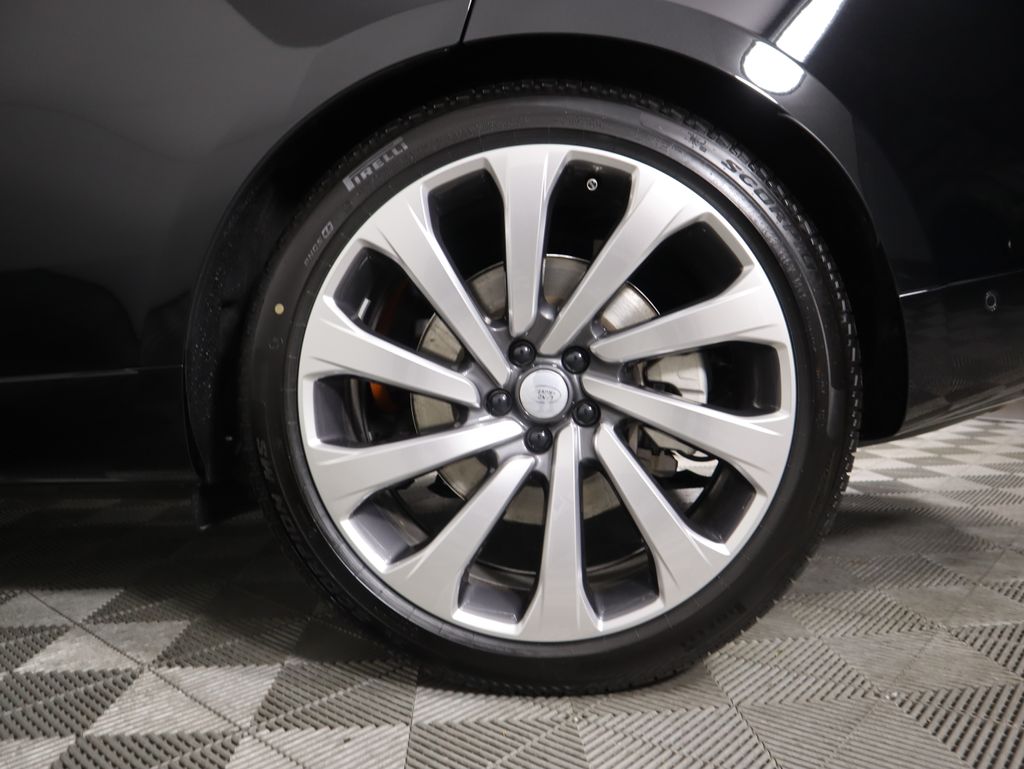 Thumbnail: 2025 Land Rover Range Rover - 32