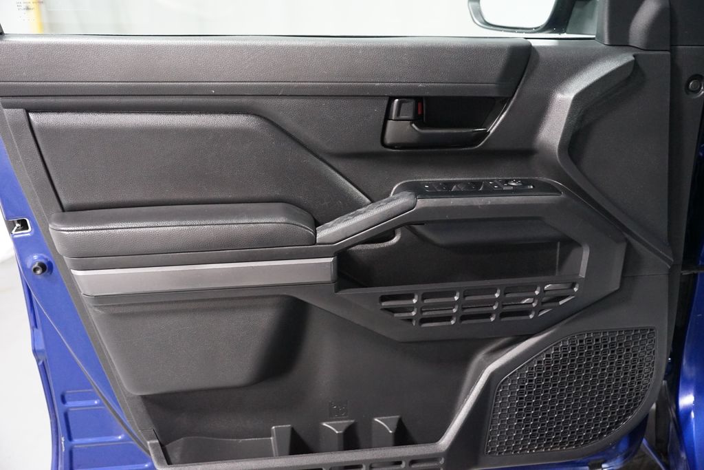 Thumbnail: 2024 Toyota Tacoma - 31