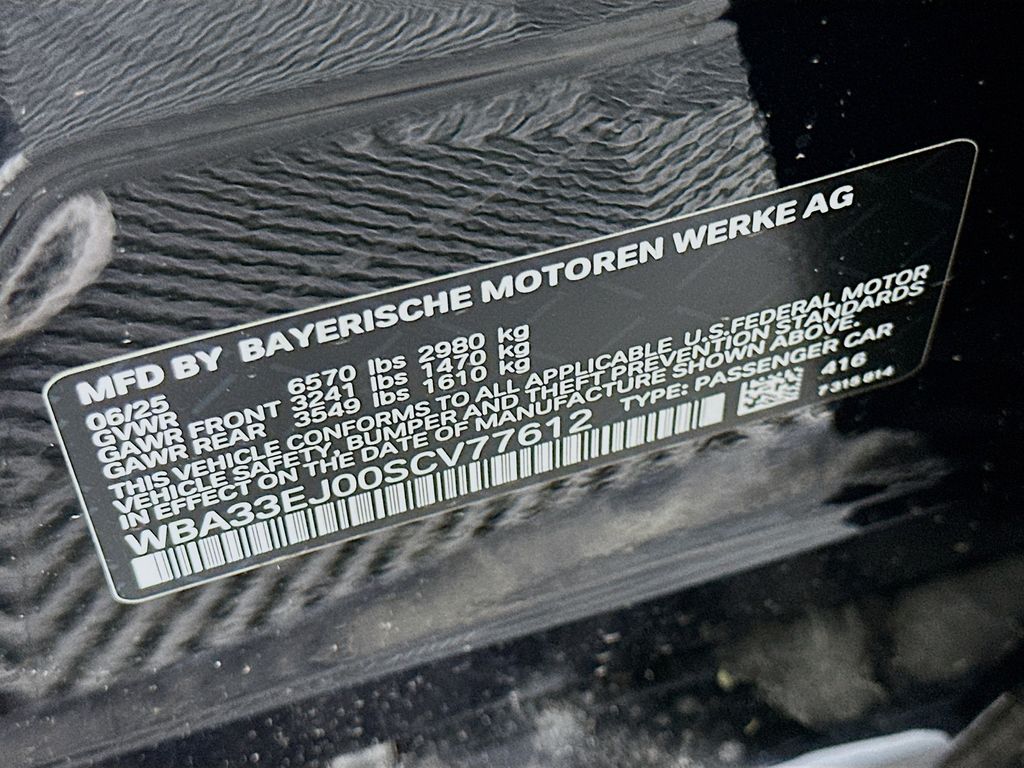 Thumbnail: 2025 BMW 7 Series - 24