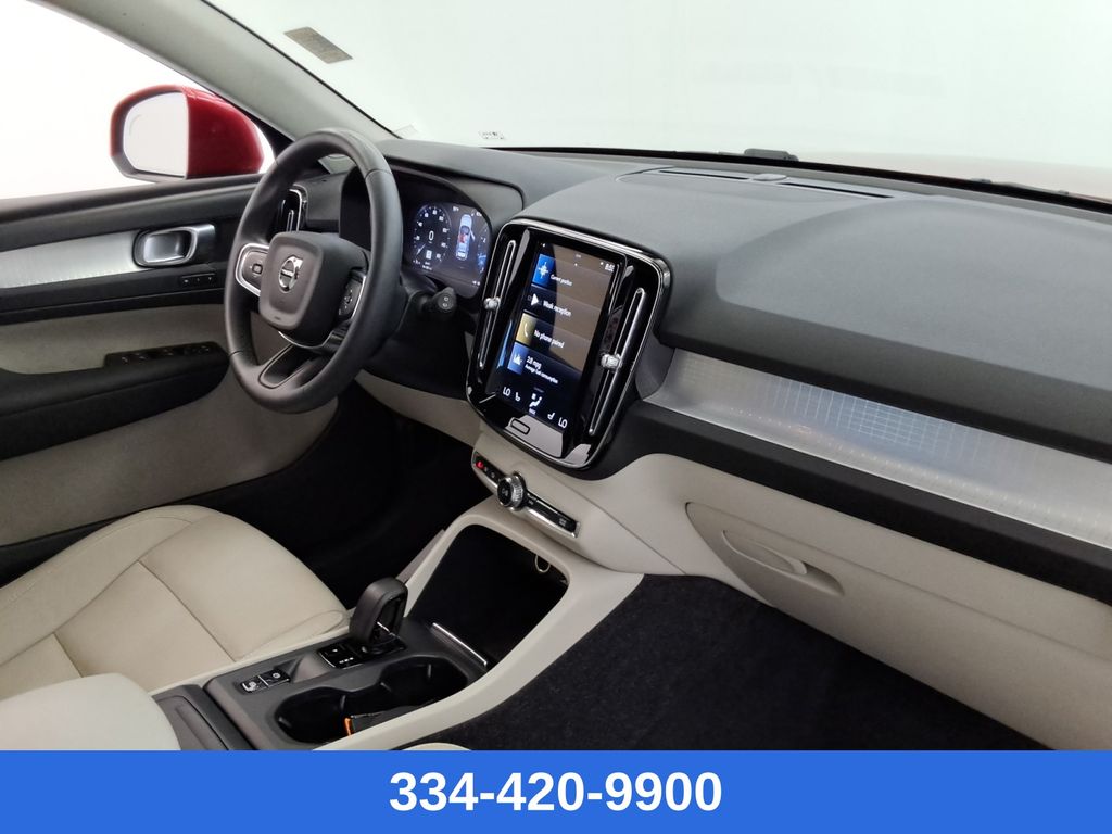 used 2022 Volvo XC40 car, priced at $19,799