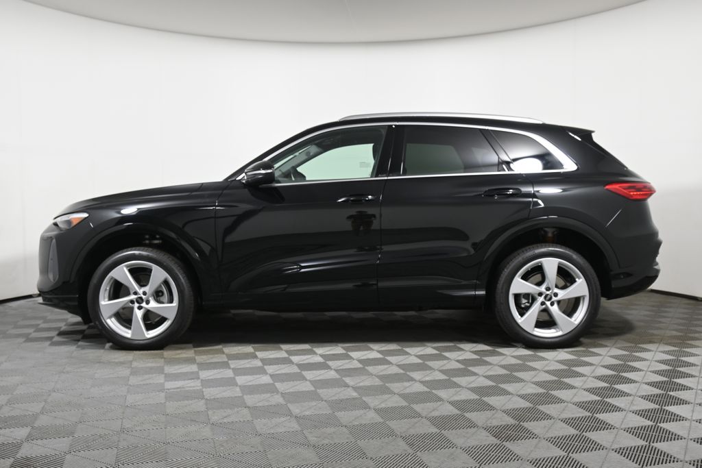 Thumbnail: 2025 Audi Q5 - 2