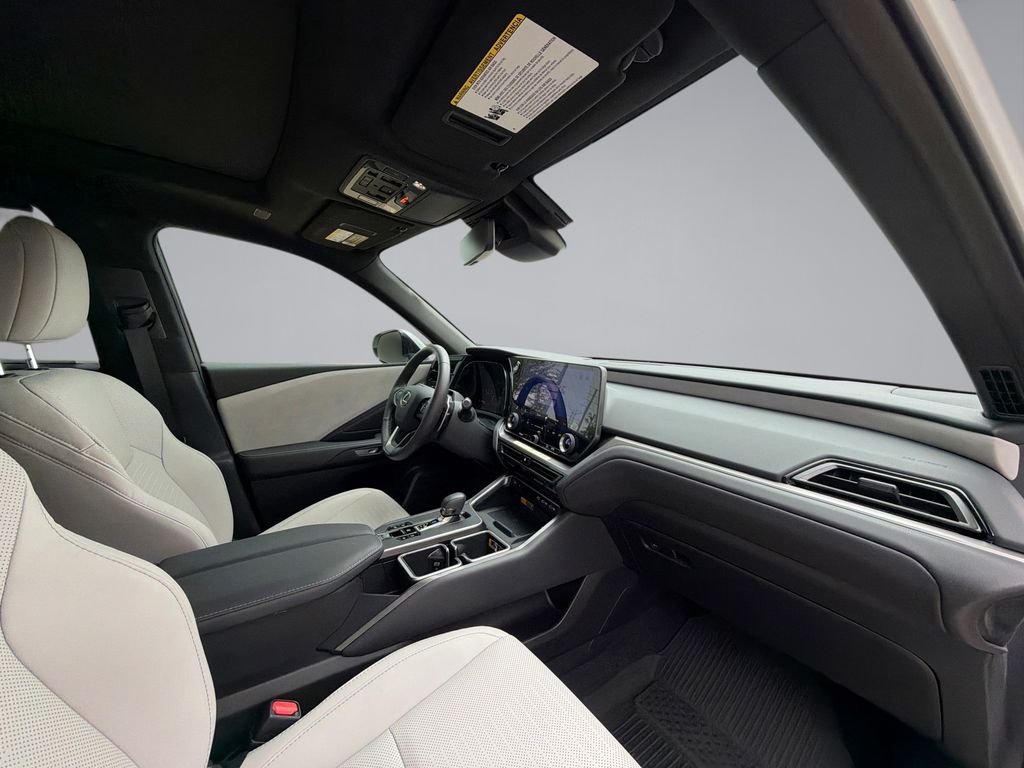 Thumbnail: 2025 Lexus TX - 15