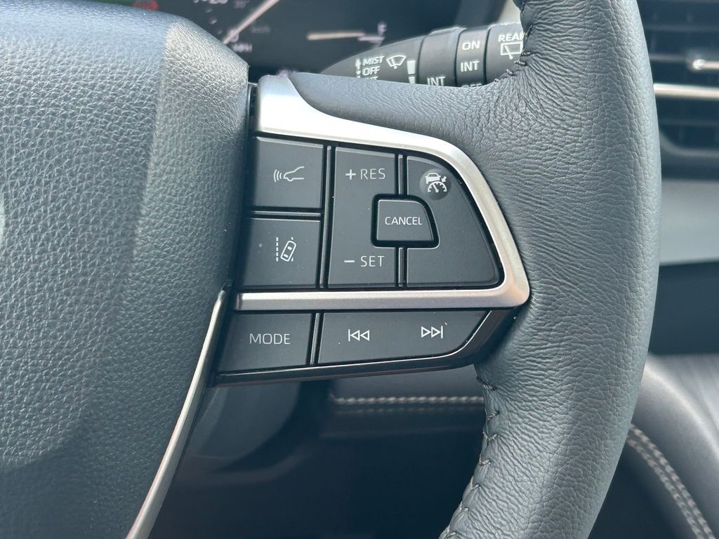 Used 2026 Toyota Sienna Van