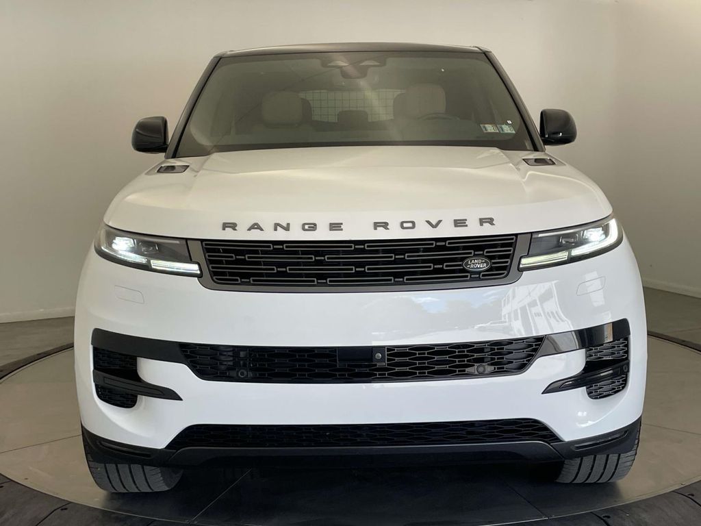 2024 Land Rover Range Rover Sport SE - 9