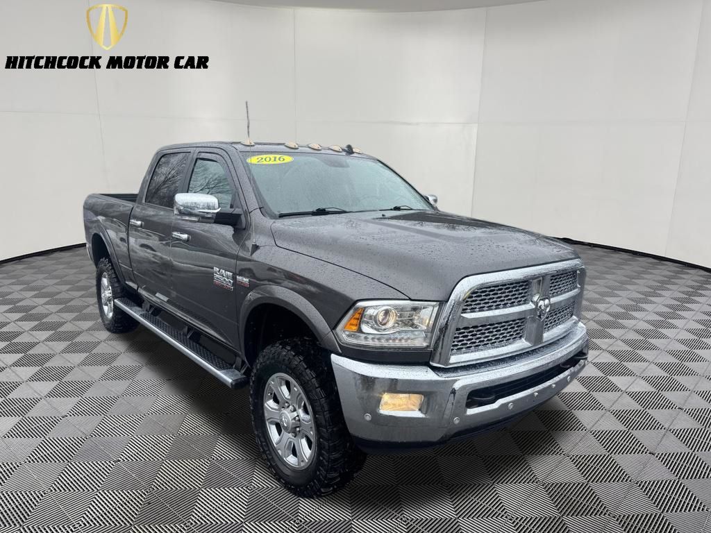  2016 RAM 2500 Laramie Crew Cab 4WD   