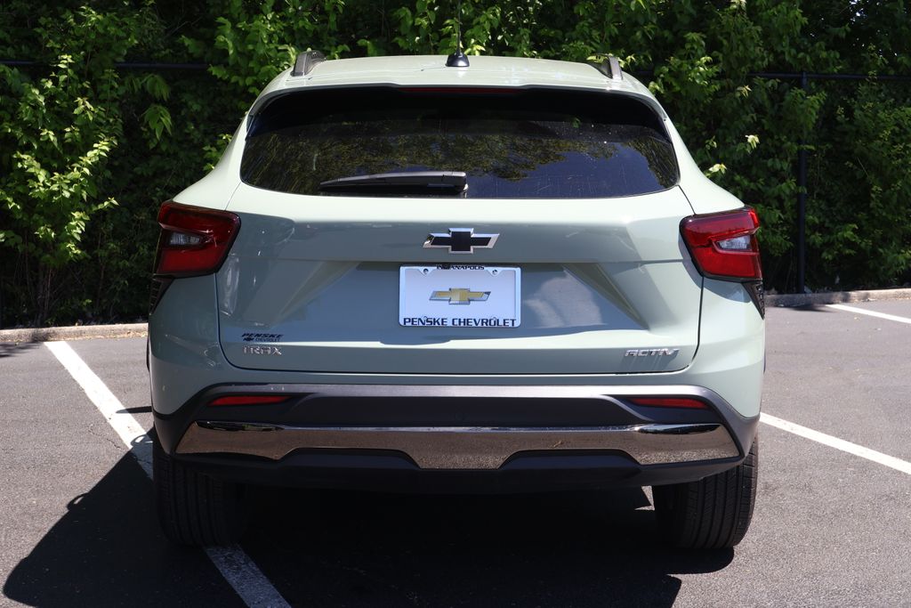Thumbnail: 2026 Chevrolet Trax - 7