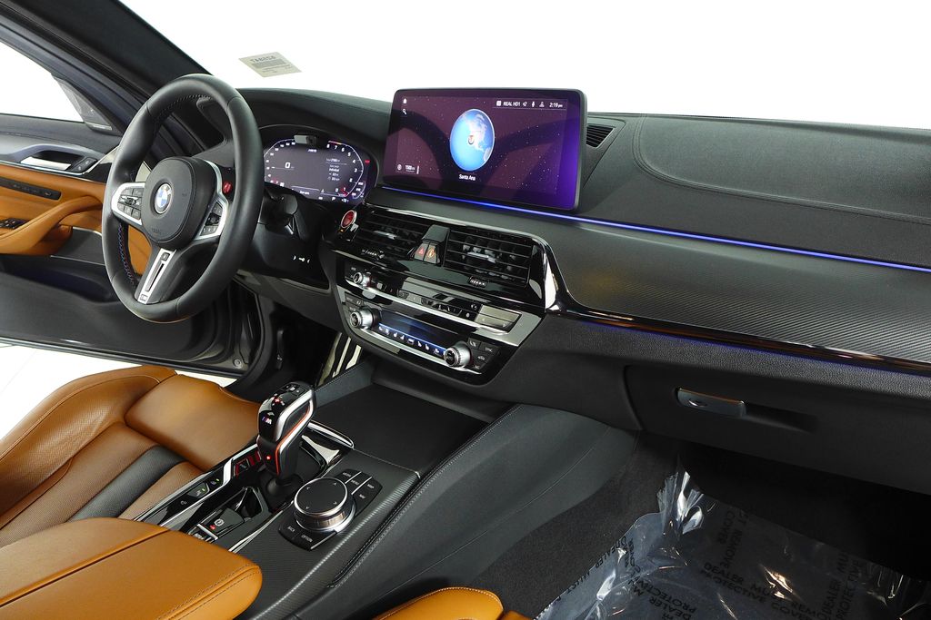 Thumbnail: 2023 BMW M5 - 14