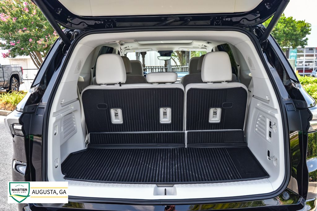 Used 2025 Buick Enclave SUV