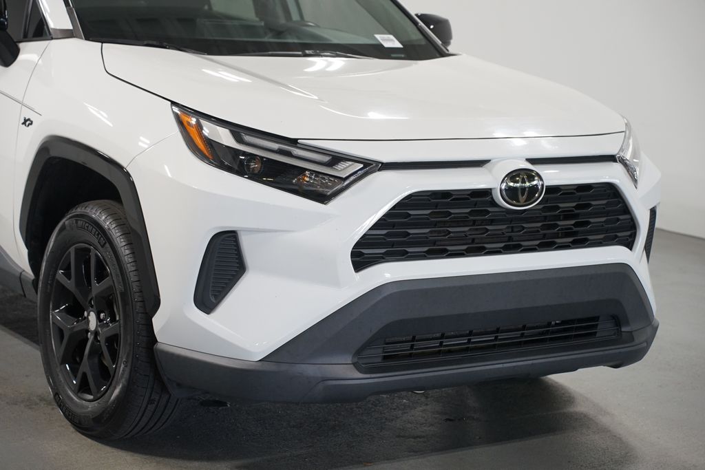 Thumbnail: 2024 Toyota RAV4 - 4