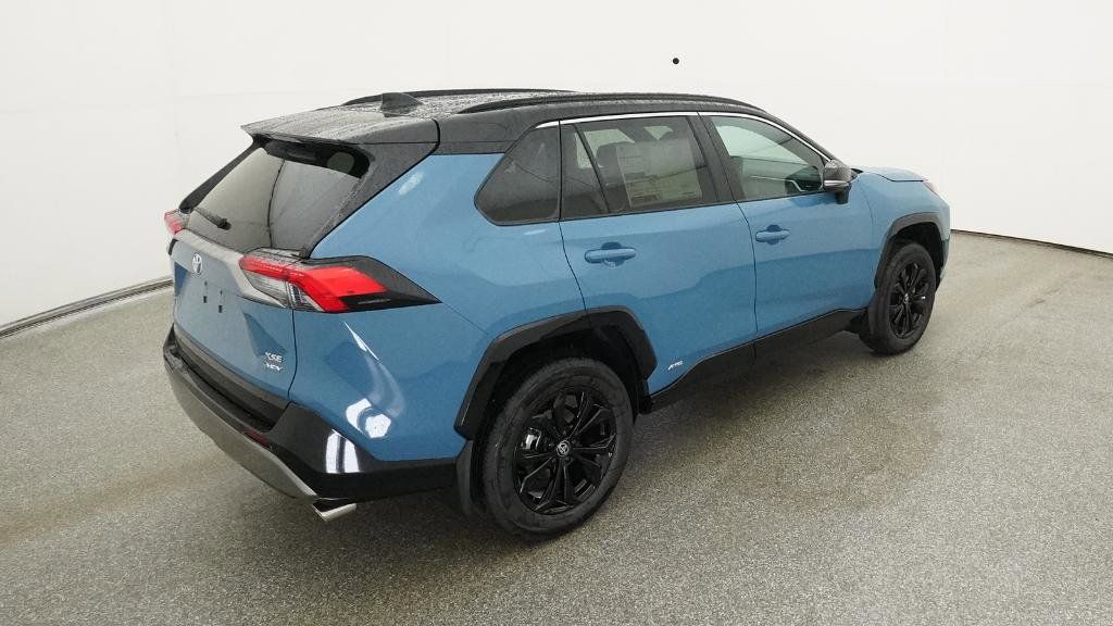 Thumbnail: 2025 Toyota RAV4 - 22
