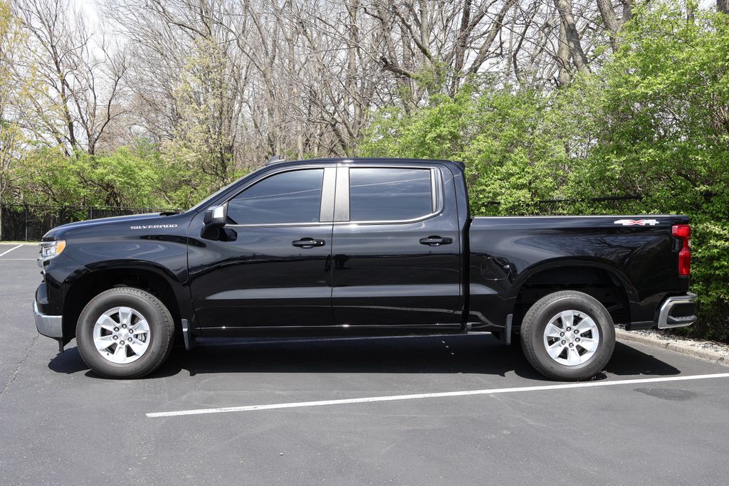 2022 Chevrolet Silverado 1500 LT 4