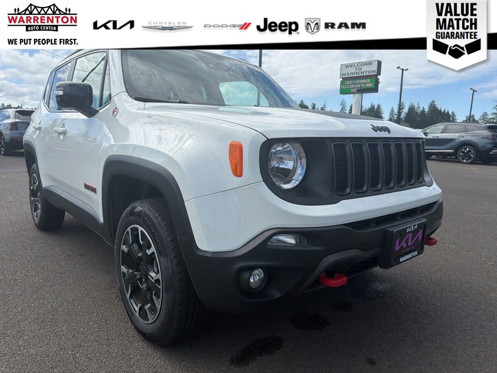 View vehicle photo 4