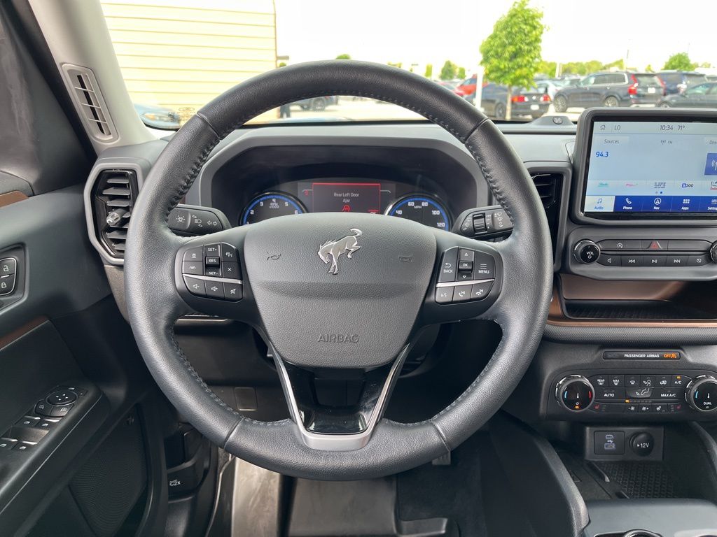 Thumbnail: 2022 Ford Bronco Sport - 18