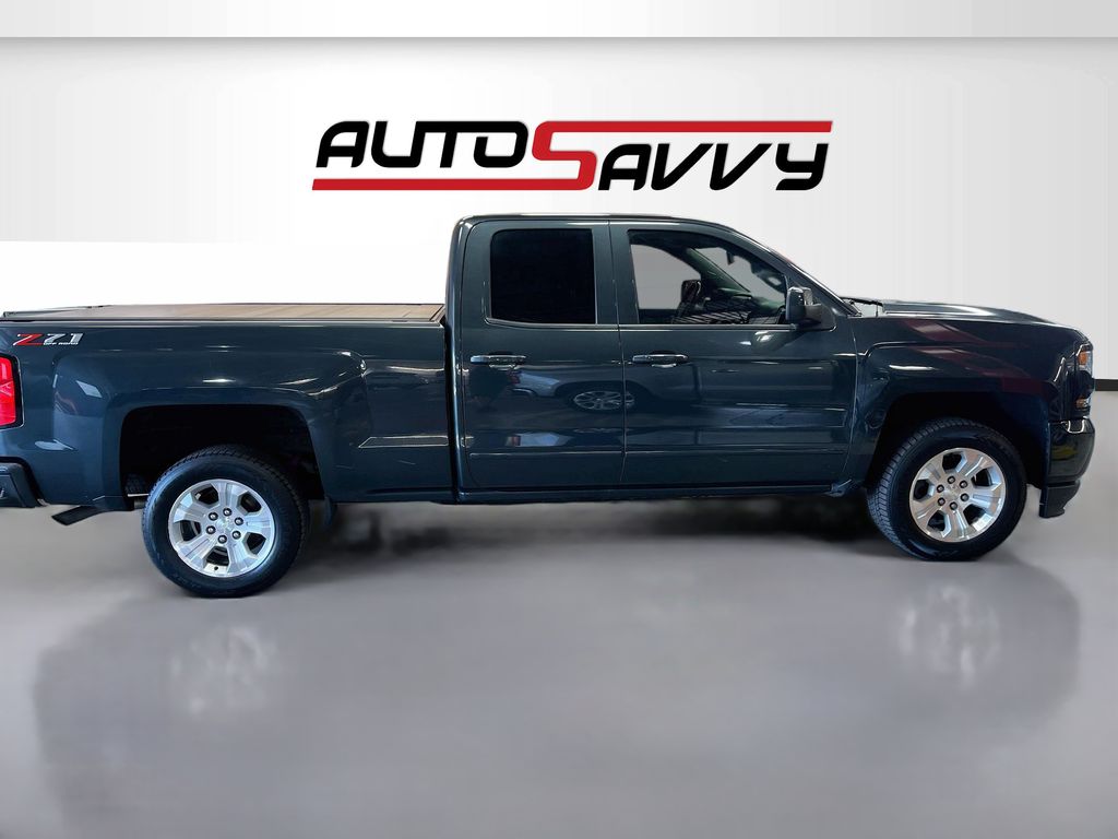 Used 2018 Graphite Metallic Chevrolet LT image 8